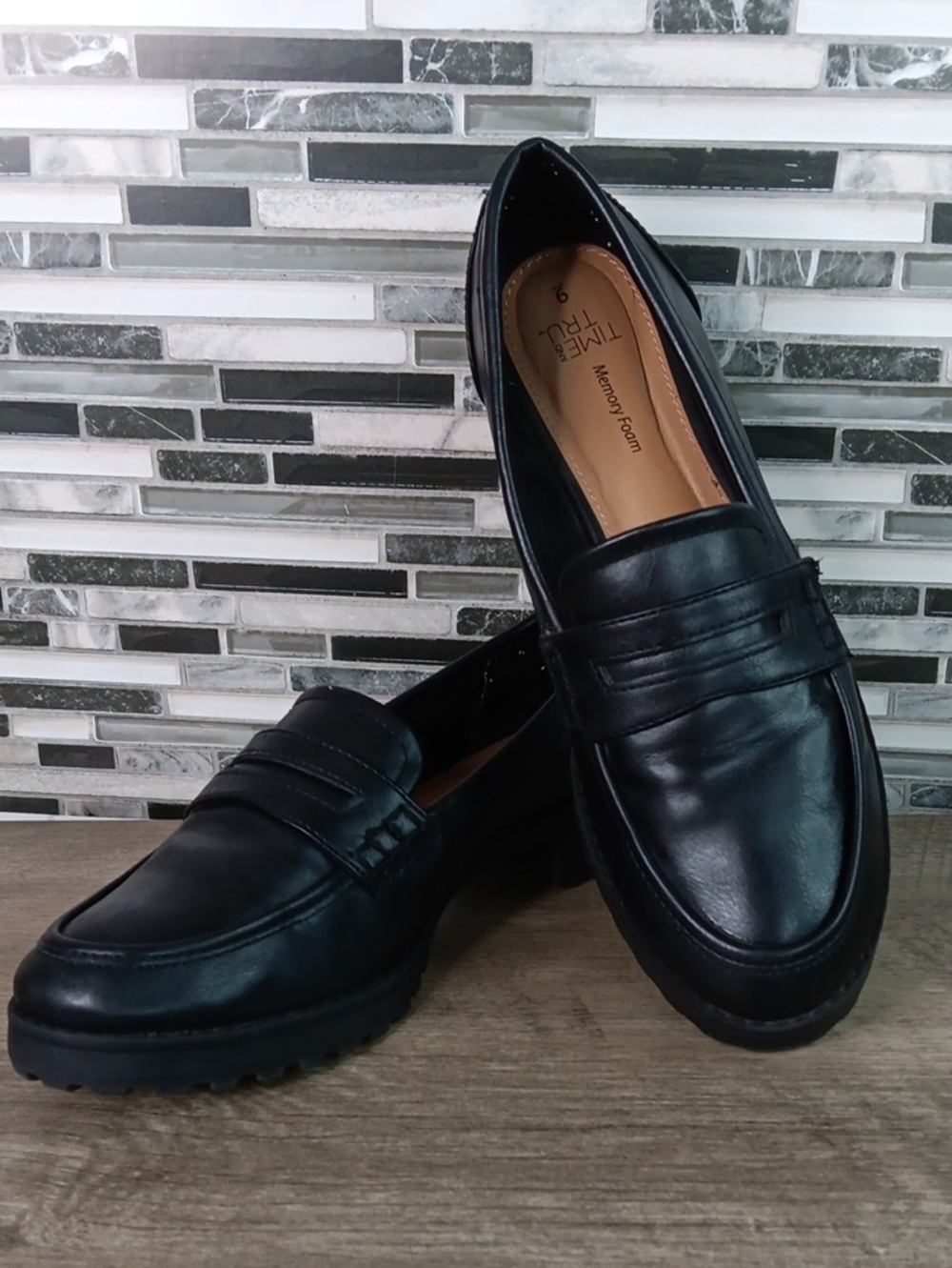 Time & Tru 9M Black Ladies Vegan Penny Loafer Slip On Shoe Goth Career